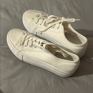 NEW Classic White Canvas Sneakers